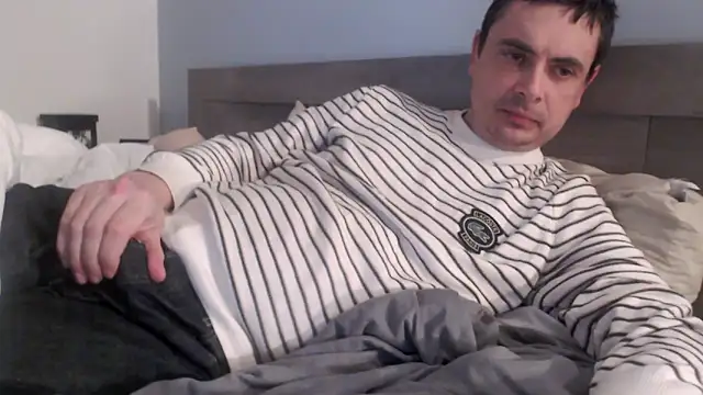 freddy0222222 online show from February 2026 02:17:02 PM