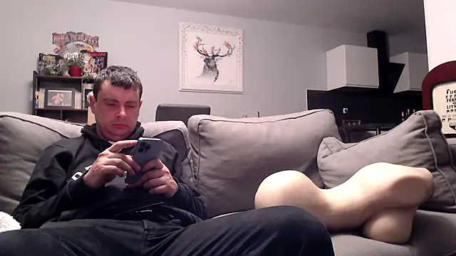 freddy0222222 online show from May 2026 11:08:01 PM