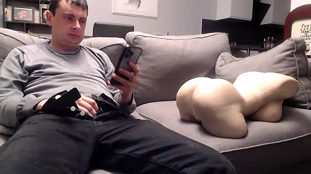 freddy0222222 online show from May 2026 08:56:01 PM