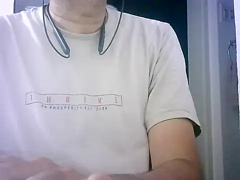 Snapshot of mrose8080 chatting on October 2025 07:55:01 PM mrose8080 online show from October 2025 07:55:01 PM