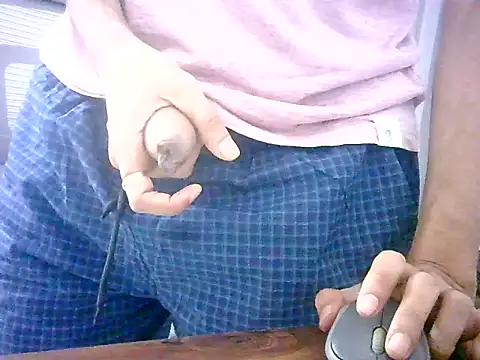 Snapshot of mrose8080 chatting on November 2025 09:29:01 PM mrose8080 online show from November 2025 09:29:01 PM