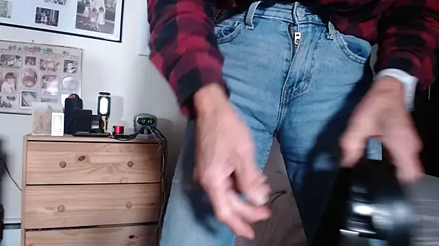 hottottrot691 online show from November 2025 03:40:02 AM