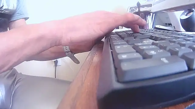 hottottrot691 online show from April 2026 01:15:01 PM