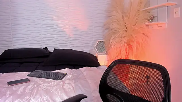 CamileHolmes online show from March 2026 05:51:02 AM