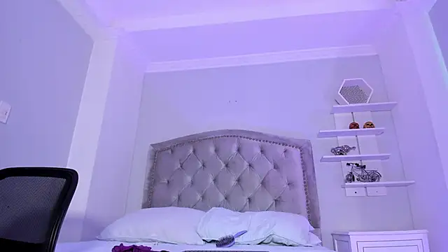 CamileHolmes online show from February 2025 08:43:02 AM