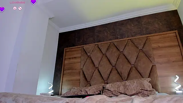 CamileHolmes online show from March 2026 04:57:01 AM