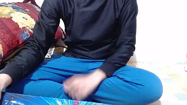 Alexdelarge323 online show from March 2026 01:47:01 PM