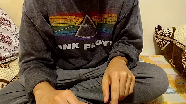 Snapshot of Alexdelarge323 chatting on November 2025 10:37:01 AM Alexdelarge323 online show from November 2025 10:37:01 AM