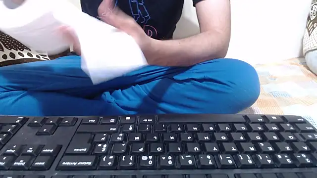Alexdelarge323 online show from May 2026 04:01:01 PM