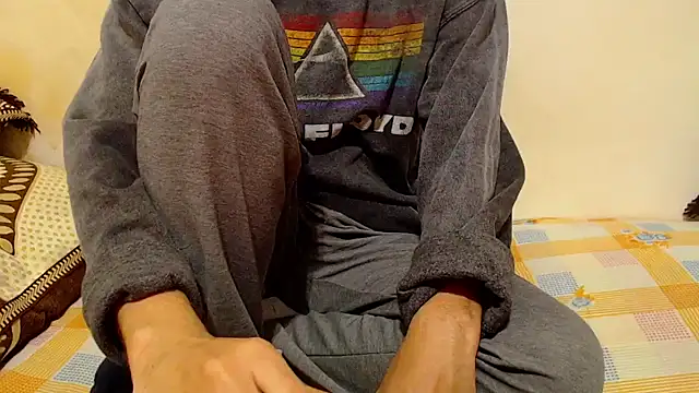 Snapshot of Alexdelarge323 chatting on November 2025 10:37:02 AM Alexdelarge323 online show from November 2025 10:37:02 AM