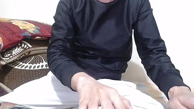 Alexdelarge323 online show from April 2026 02:45:02 PM