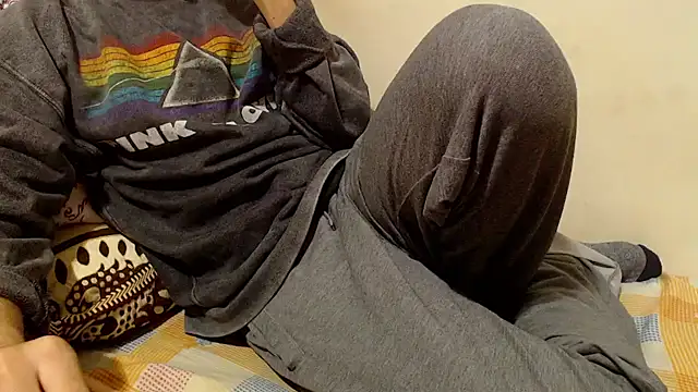 Snapshot of Alexdelarge323 chatting on November 2025 10:37:01 AM Alexdelarge323 online show from November 2025 10:37:01 AM