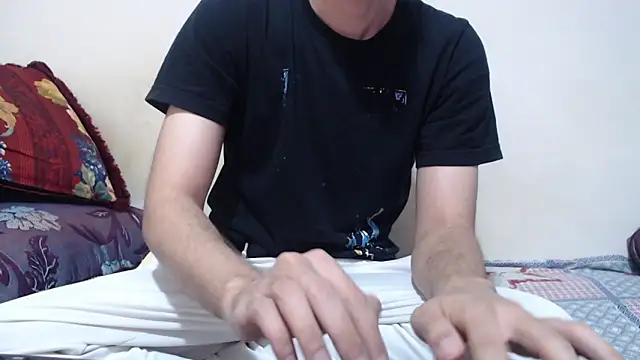 Alexdelarge323 online show from May 2026 02:22:01 PM