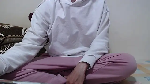 Alexdelarge323 online show from April 2026 12:34:01 PM