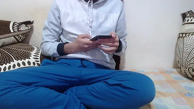 Alexdelarge323 online show from February 2026 01:44:01 PM