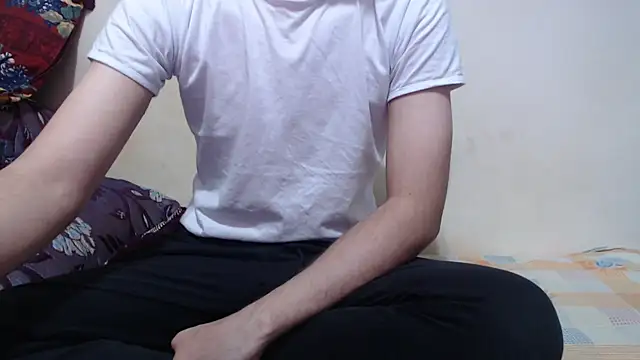 Alexdelarge323 online show from May 2026 03:49:02 PM
