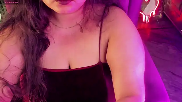 Snapshot of AroohiSehgal chatting on March 2025 11:33:01 AM AroohiSehgal online show from March 2025 11:33:01 AM