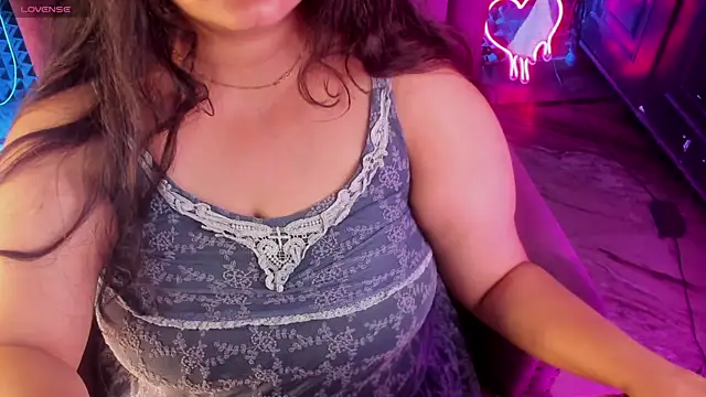 Snapshot of AroohiSehgal chatting on March 2025 10:37:02 AM AroohiSehgal online show from March 2025 10:37:02 AM