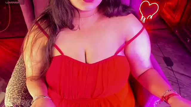 Snapshot of AroohiSehgal chatting on January 2025 01:21:02 PM AroohiSehgal online show from January 2025 01:21:02 PM