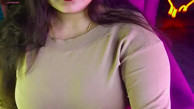 Snapshot of AroohiSehgal chatting on January 2025 11:35:01 AM AroohiSehgal online show from January 2025 11:35:01 AM