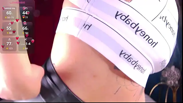 MadyLuxxx online show from January 2026 08:04:02 PM