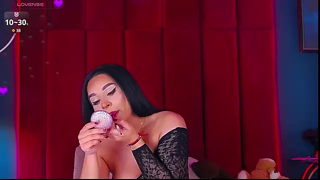 MadyLuxxx online show from November 2025 07:41:02 PM