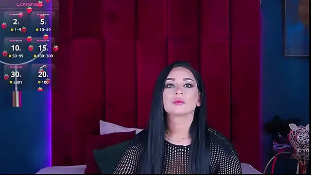 MadyLuxxx online show from April 2026 07:03:01 PM