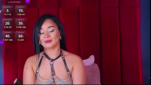 MadyLuxxx online show from November 2025 08:13:01 PM