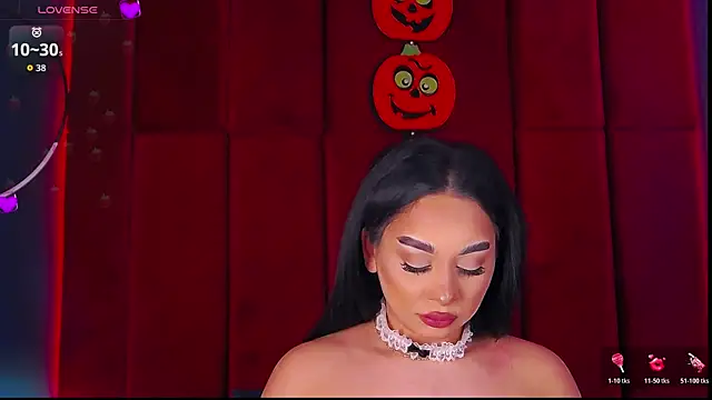 MadyLuxxx online show from October 2025 07:43:01 PM