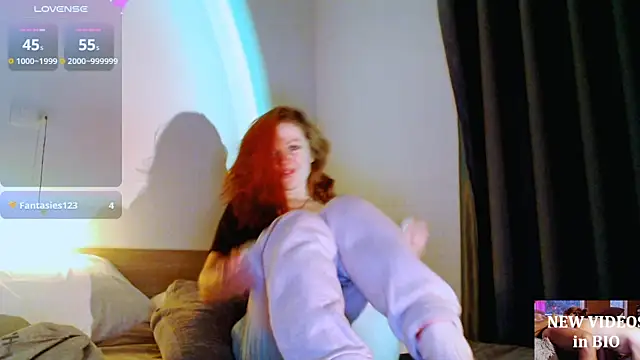 Cassie Wild online show from November 2025 01:43:01 PM