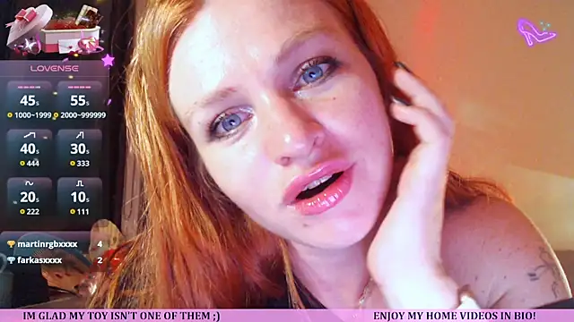 Snapshot of Cassie_Wild chatting on June 2026 01:33:02 PM Cassie Wild online show from June 2026 01:33:02 PM
