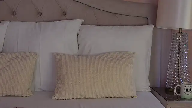 GingerEllis online show from April 2026 03:44:02 AM