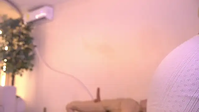 Dakota Lee online show from March 2026 12:02:01 AM