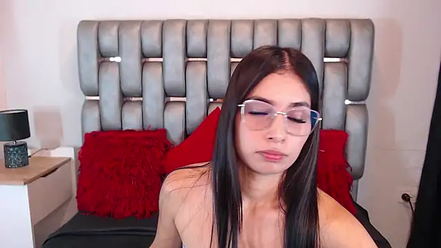 Natasha Ferrec online show from February 2026 11:15:02 PM