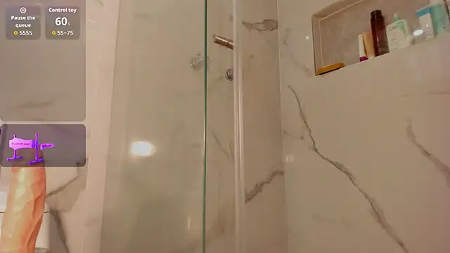 Snapshot of daiila_jonnes chatting on January 2026 03:27:01 PM daiila jonnes online show from January 2026 03:27:01 PM