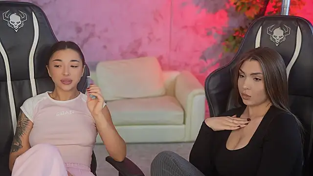 Jasmine Flow online show from November 2025 08:18:02 AM