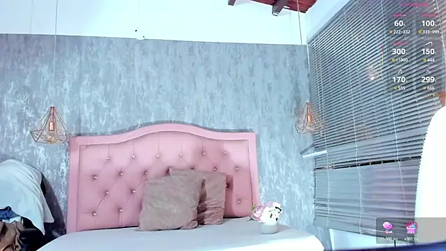 naomidibello online show from June 2026 01:33:01 PM