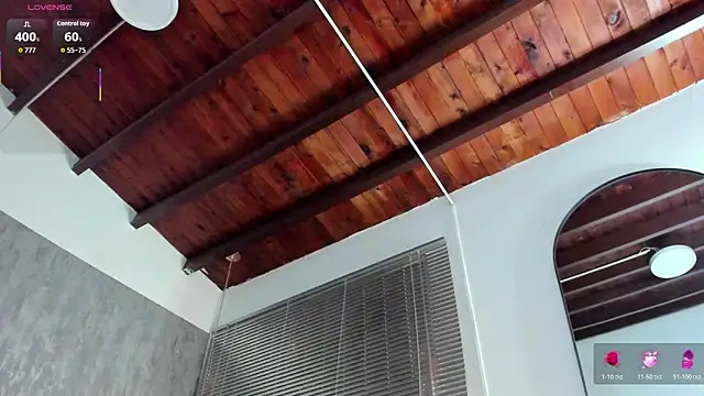 naomidibello online show from March 2026 06:21:02 PM