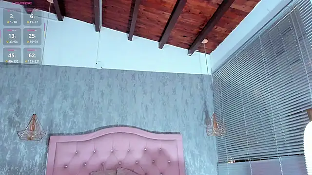 naomidibello online show from March 2026 06:39:01 PM