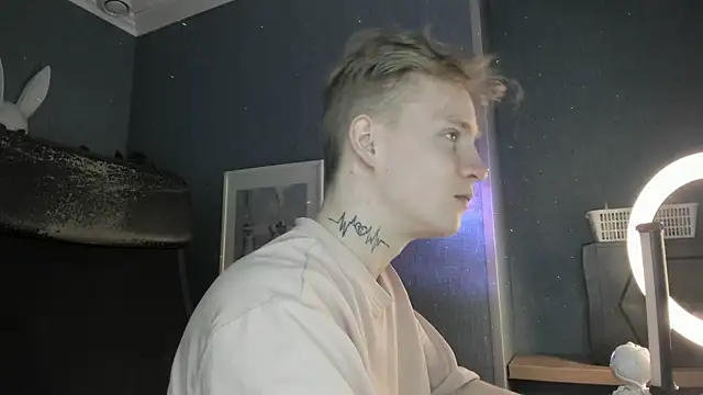 AlexxSweet online show from April 2026 06:53:02 AM