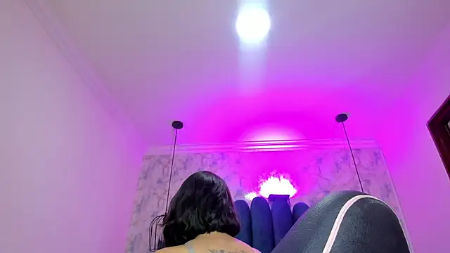 nalalye cruzz  online show from February 2026 02:33:02 AM