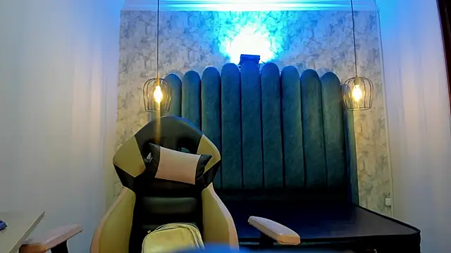 nalalye cruzz  online show from October 2025 03:14:01 AM