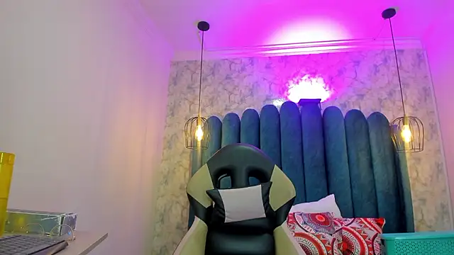 nalalye cruzz  online show from March 2026 03:14:01 AM