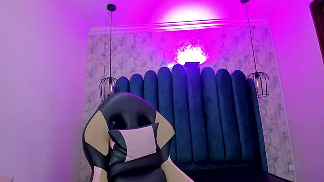 nalalye cruzz  online show from February 2026 02:40:02 AM