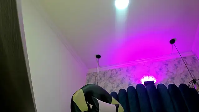 nalalye cruzz  online show from February 2026 03:50:01 AM