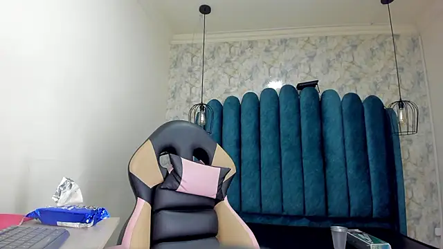 nalalye cruzz  online show from January 2026 02:59:01 AM