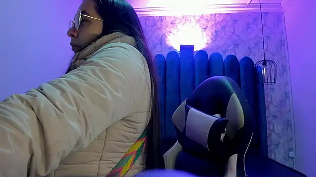 nalalye cruzz  online show from November 2025 02:38:02 AM