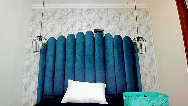 nalalye cruzz  online show from February 2026 03:07:01 AM