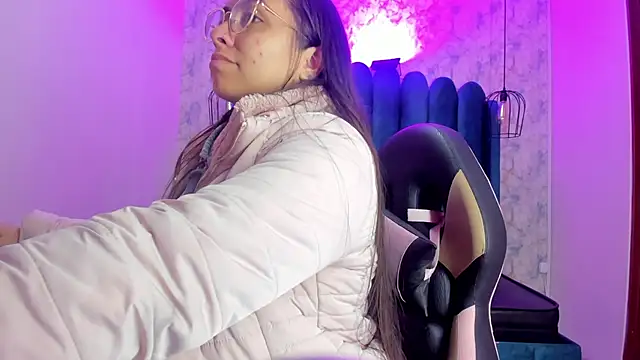 Snapshot of nalalye_cruzz_ chatting on December 2025 02:38:02 AM nalalye cruzz online show from December 2025 02:38:02 AM