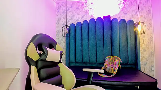 nalalye cruzz  online show from December 2025 02:27:02 AM